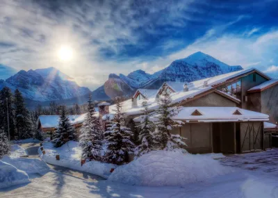 Lake Louise Inn Rocky Mountains Canada