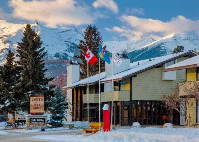 Jasper Inn Suites Rocky Mountains Canada